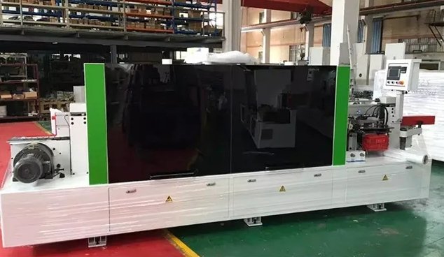 Edgebander with Pre-Milling