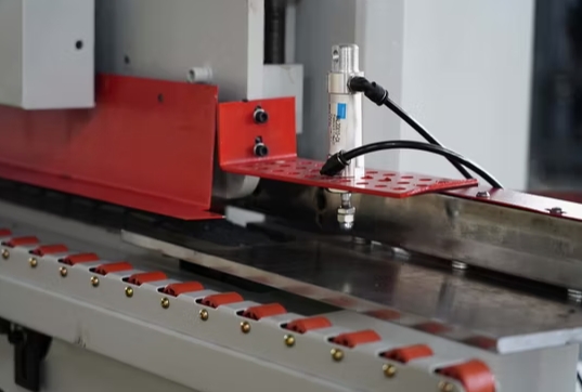 Automatic Pre-Milling Edge Banding Machine